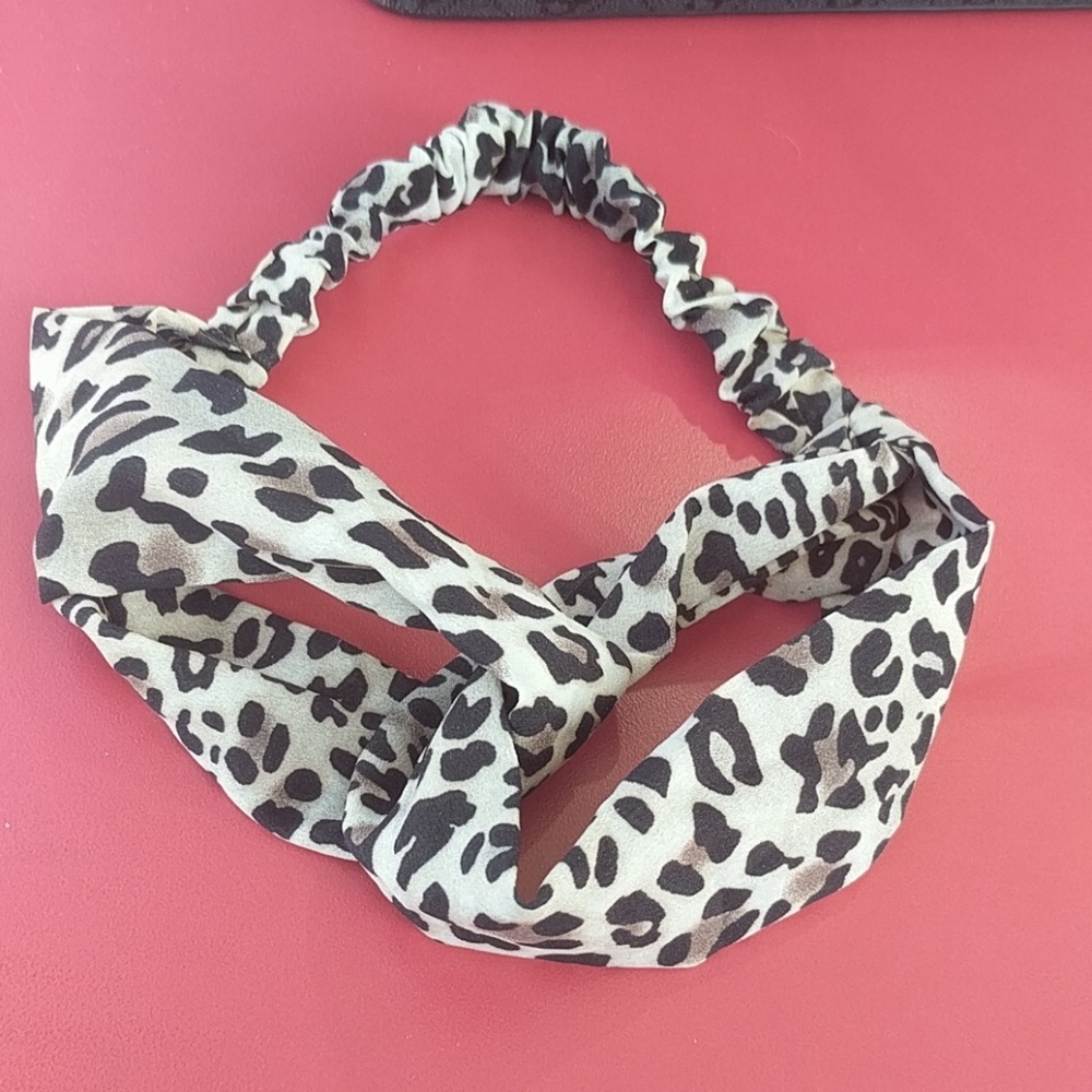 Leopard print headband
